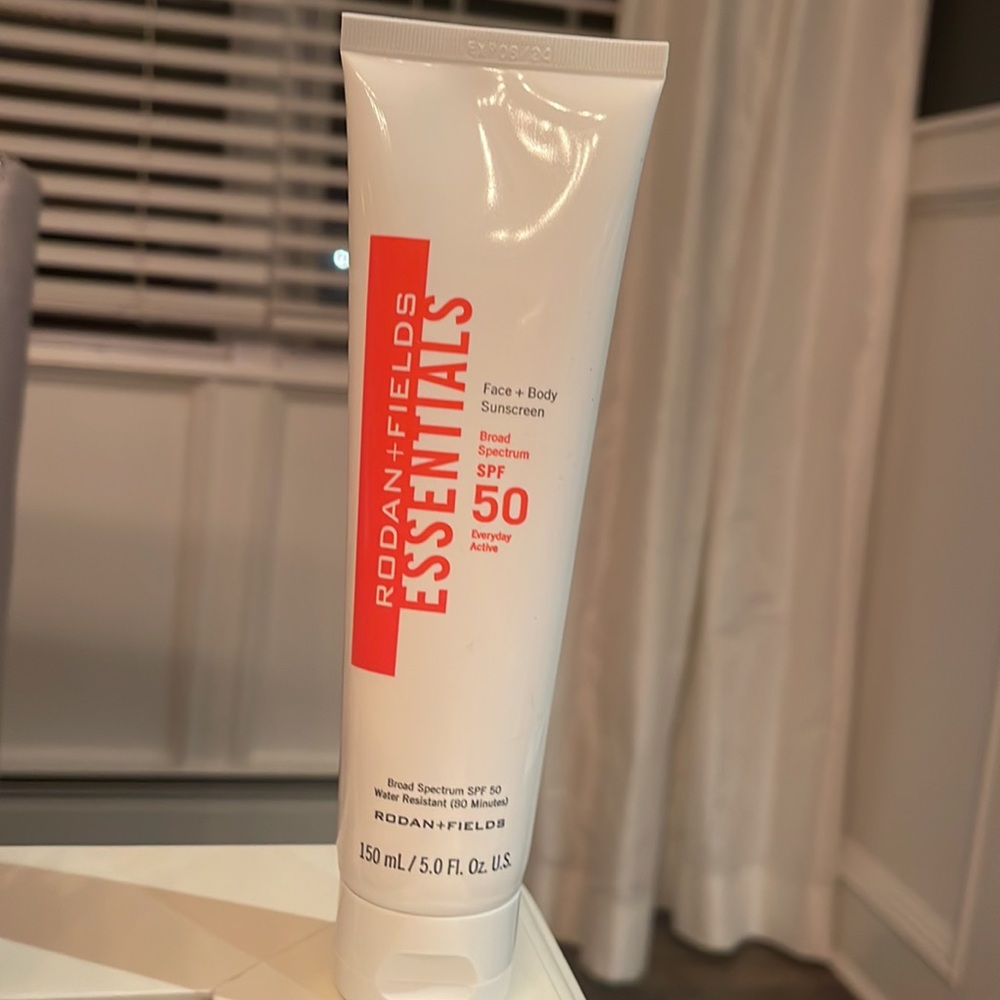 BRAND NEW Rodan + Fields FACE + BODY SUNSCREEN BROAD SPECTRUM SPF 50